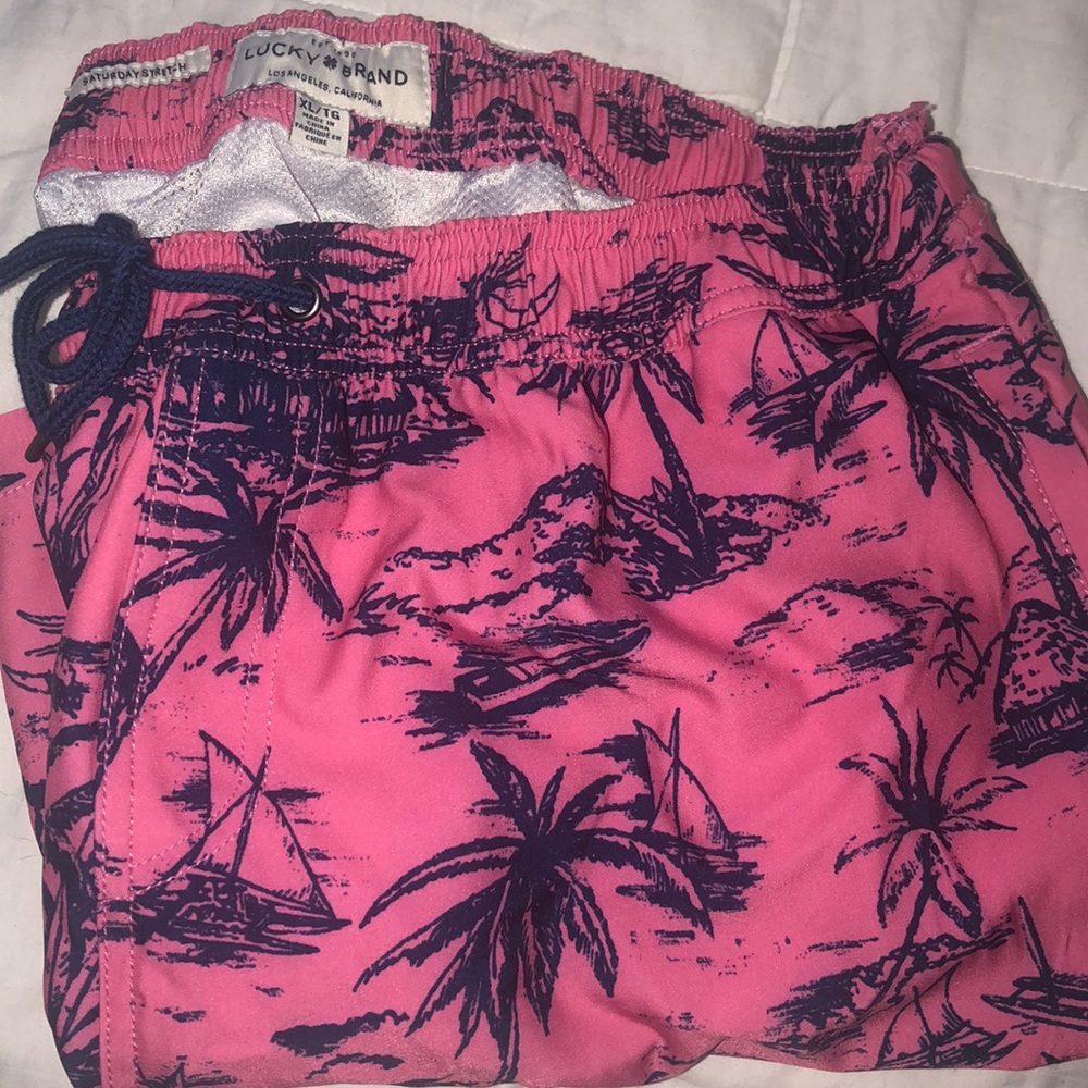 Men’s Lucky Brand swim Trunks (never worn)
